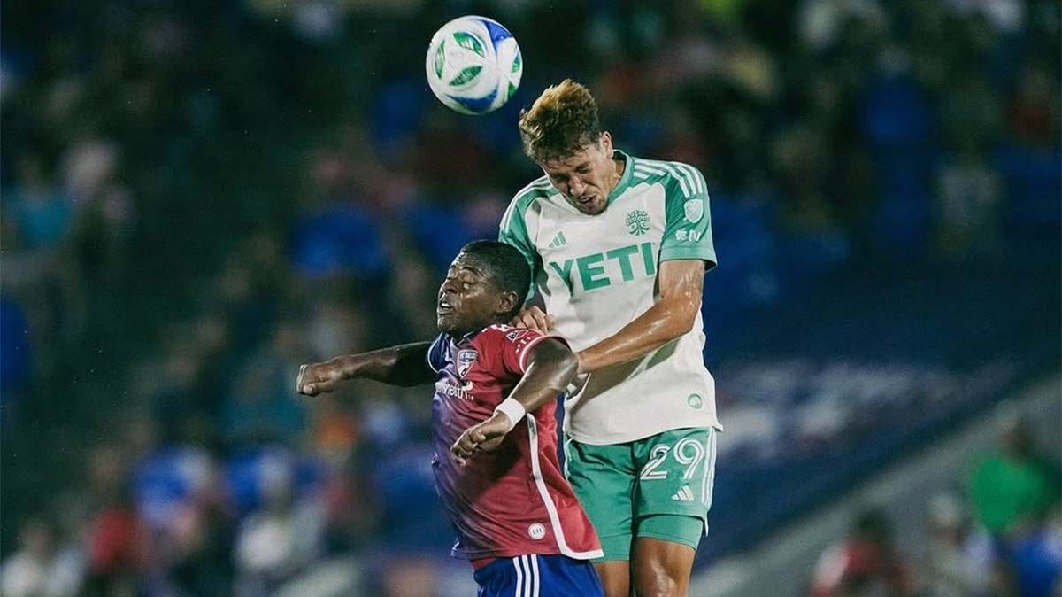 Guilherme Biro winning header against FC Dallas player 