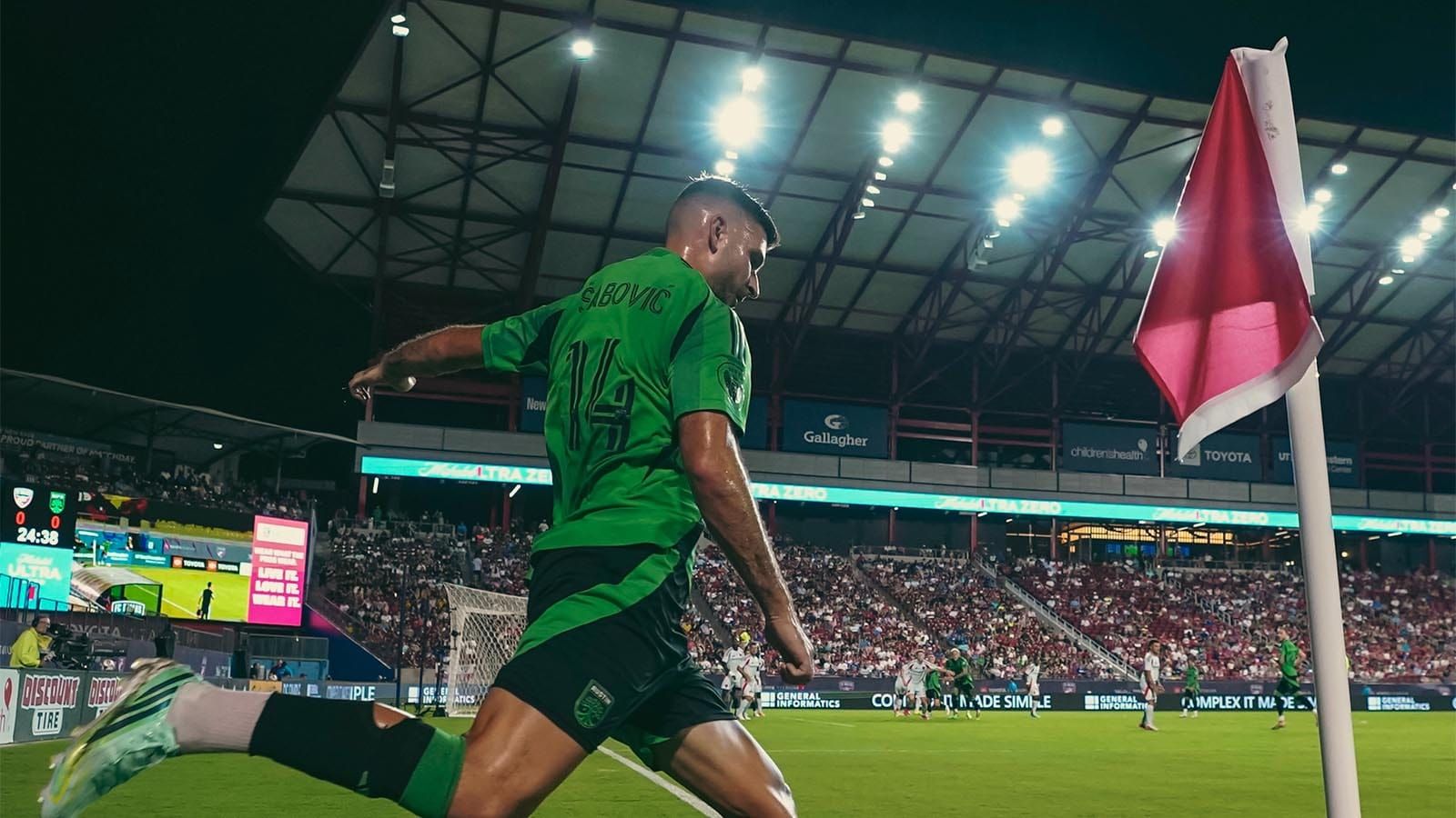 Besard Šabović taking a corner kick for Austin FC