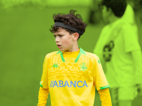 Player using a headband for soccer