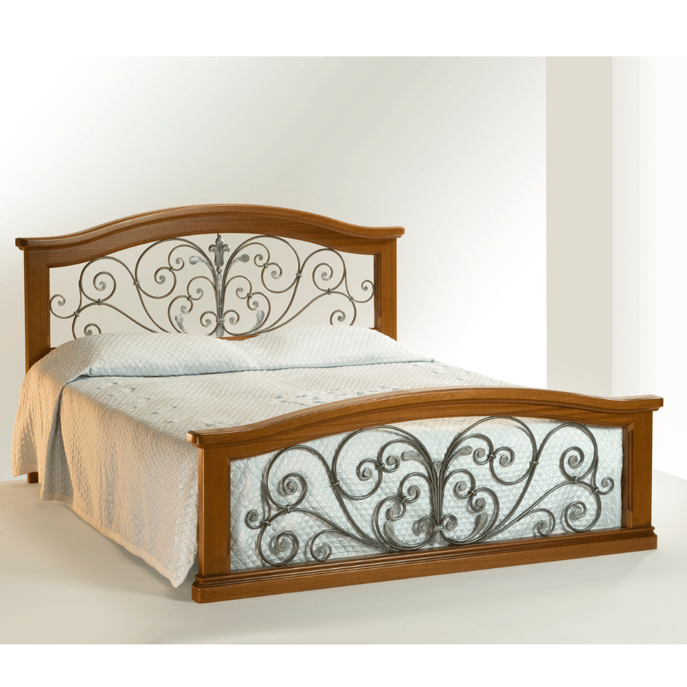 beautiful king size bed, cozy linen