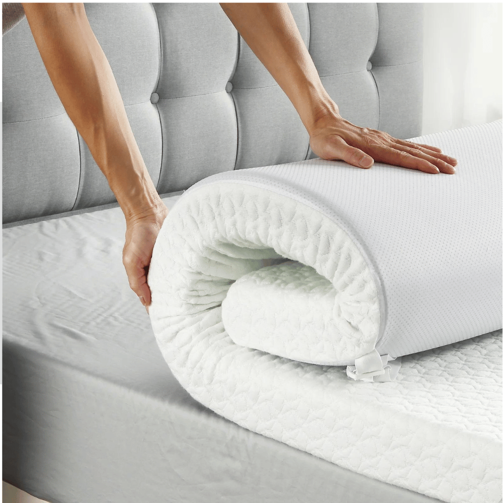 Bingirl topper in place