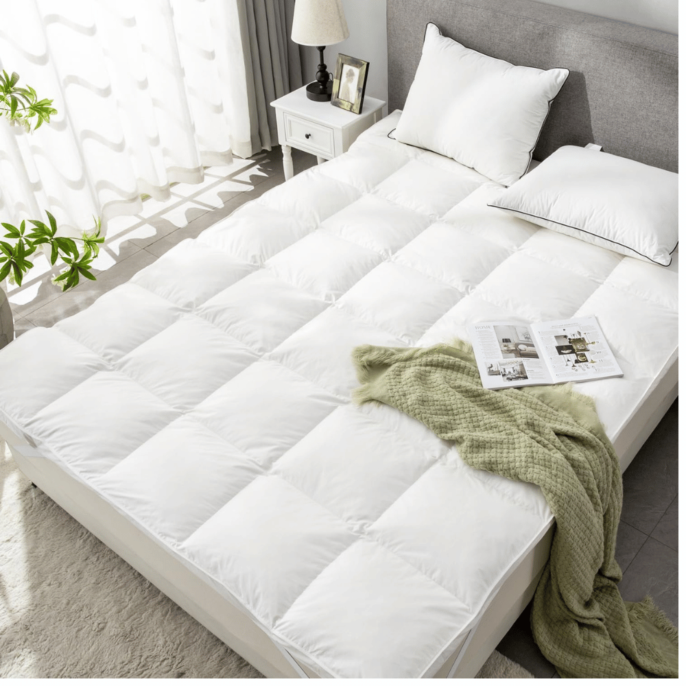 Lightweight feather bed mattress topper with durable stitching