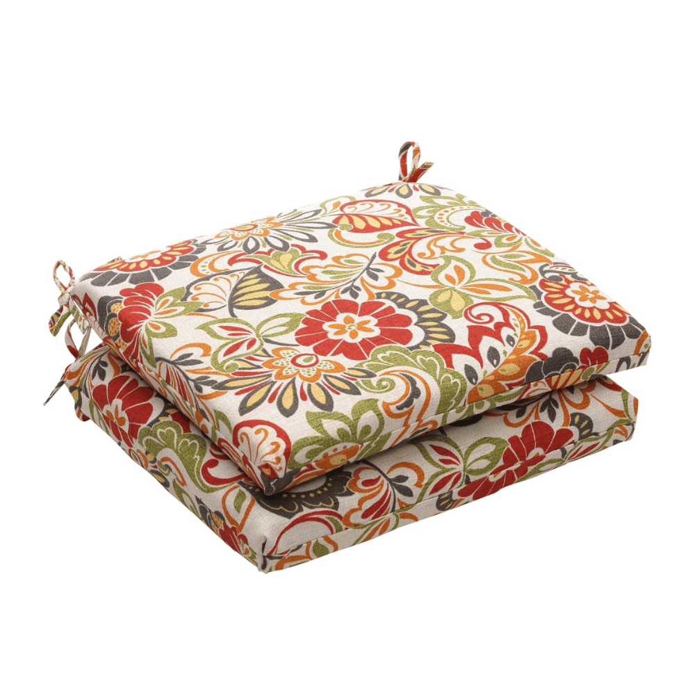 Outdoor toss pillows for cozy lounging