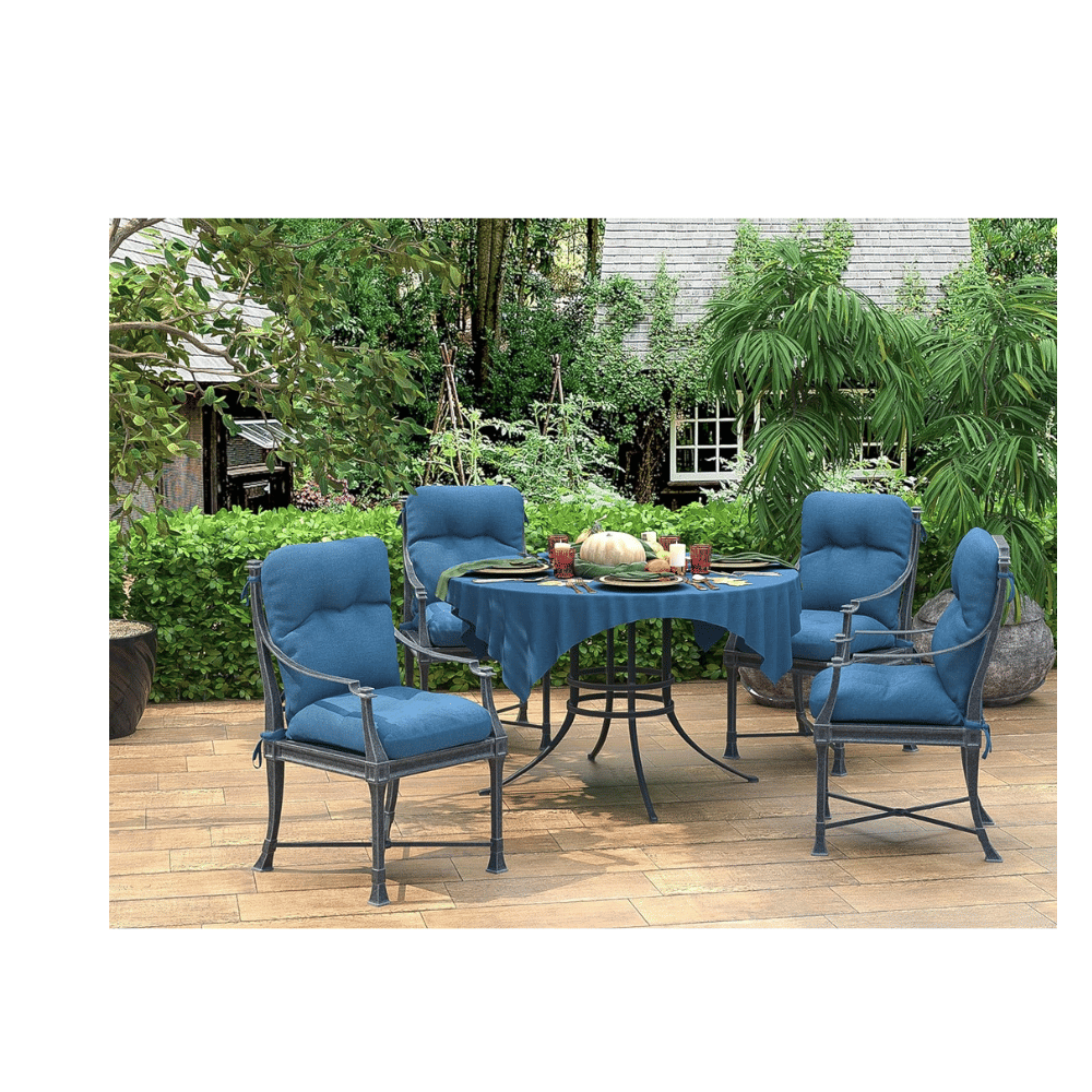 Exterior throw pillows for deck chairs