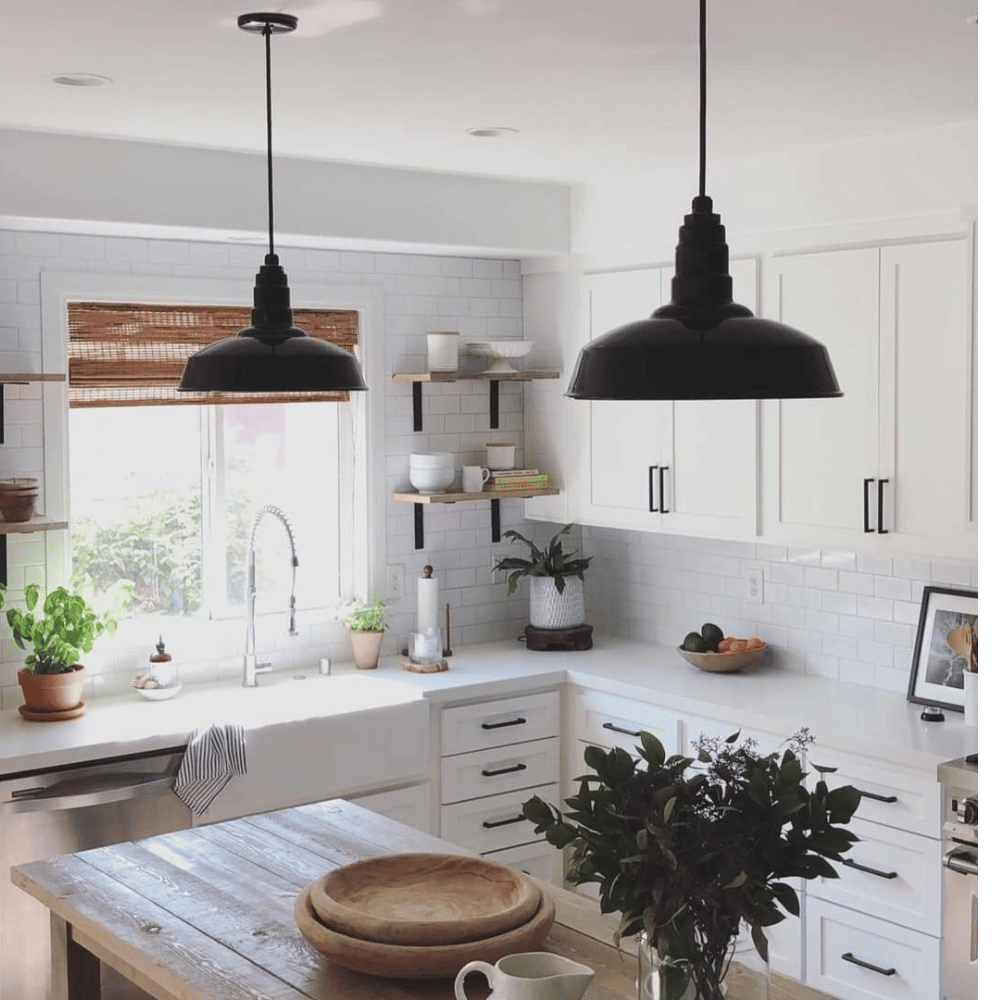 Carson industrial red lamp