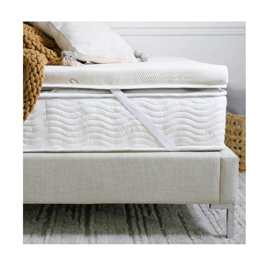 Saatva graphite cooling topper