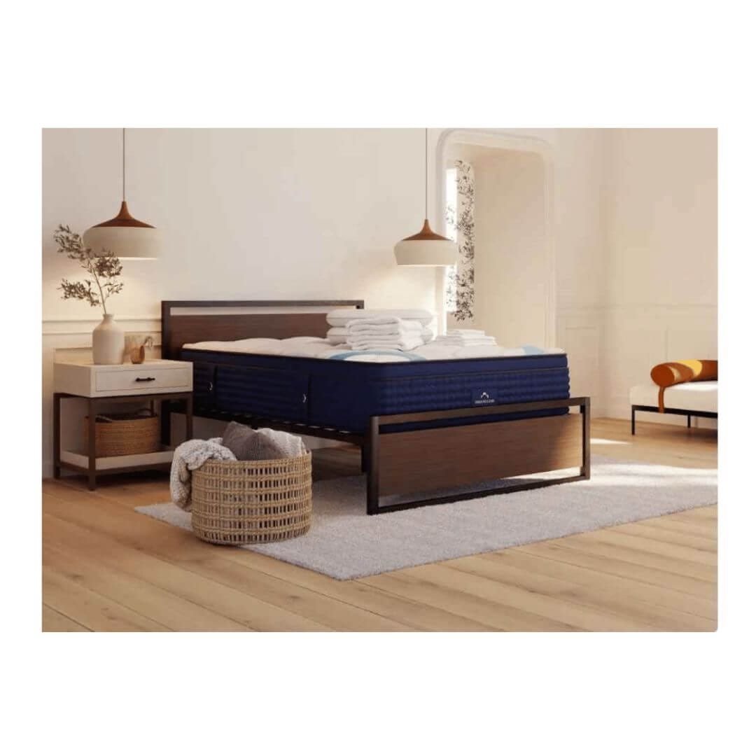 DreamCloud hybrid comfort mattress