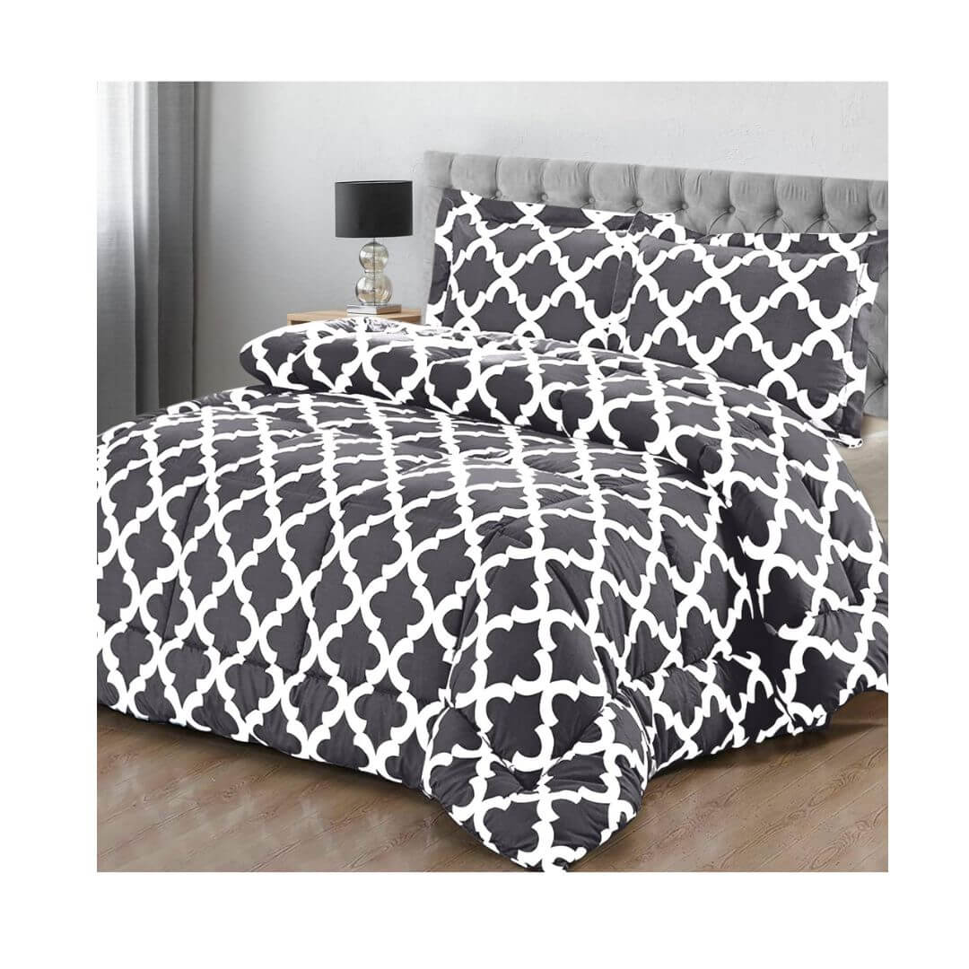 Utopia Bedding warm breathable comforter