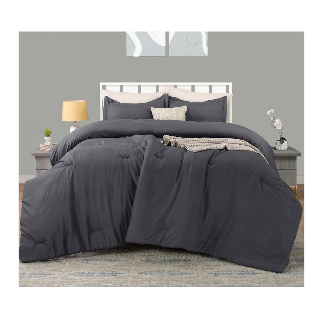 Utopia Bedding anti-clump comforter
