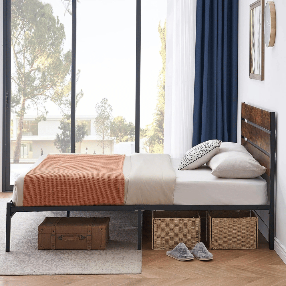 Simple frame combines function and durability.