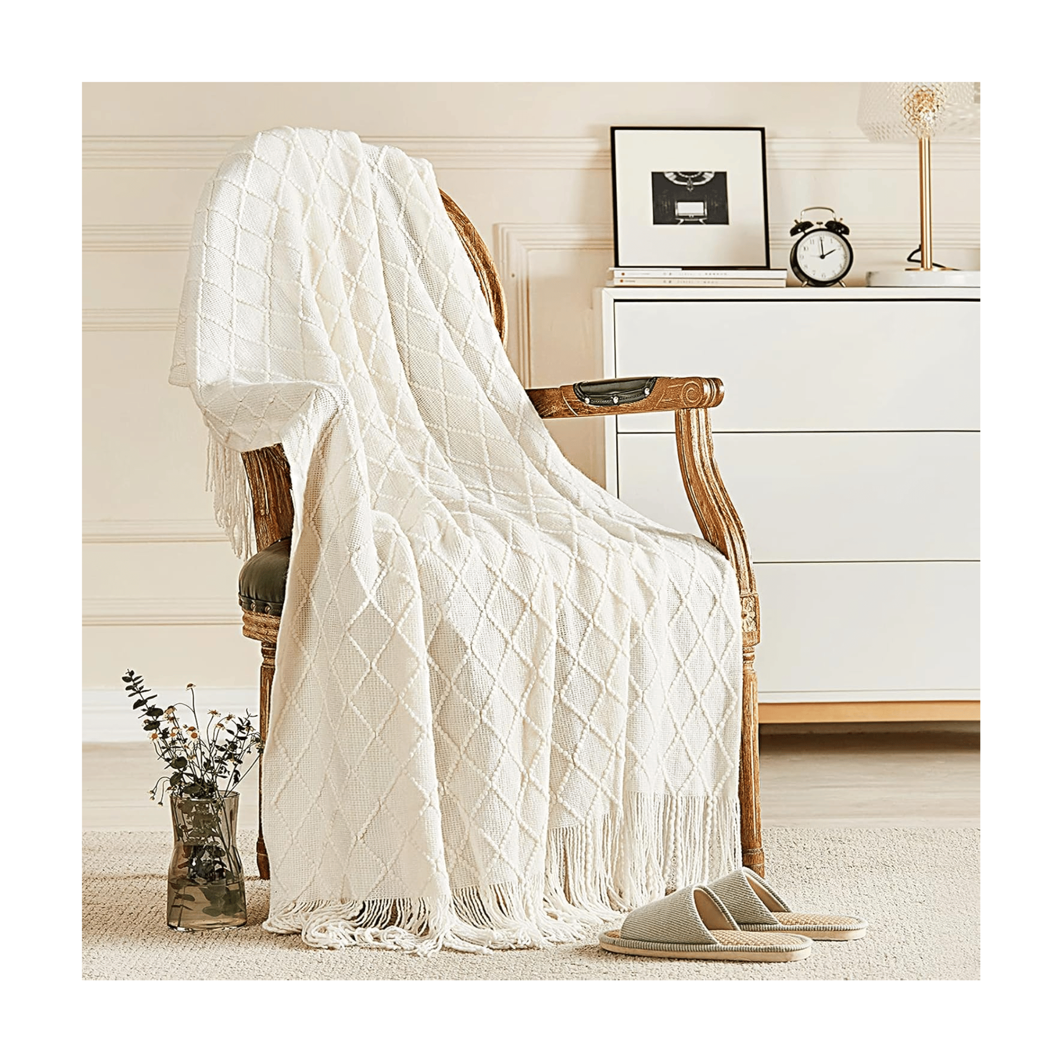 Inhand knitted throw blanket with fringe