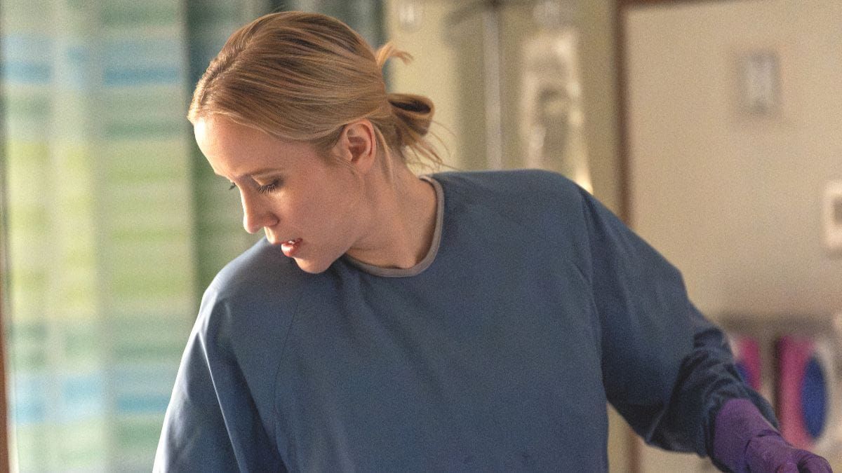 Jessy Schram as Dr. Hannah Asher in the Chicago Med season 11 finale. (Photo Credit: Courtesy of NBC.)