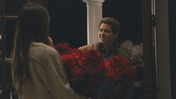 Olivia Munn as Sam and James Marsden as Owen Ashe in Your Friends and Neighbors season 2 episode 2. (Photo Credit: Courtesy of Apple TV.)