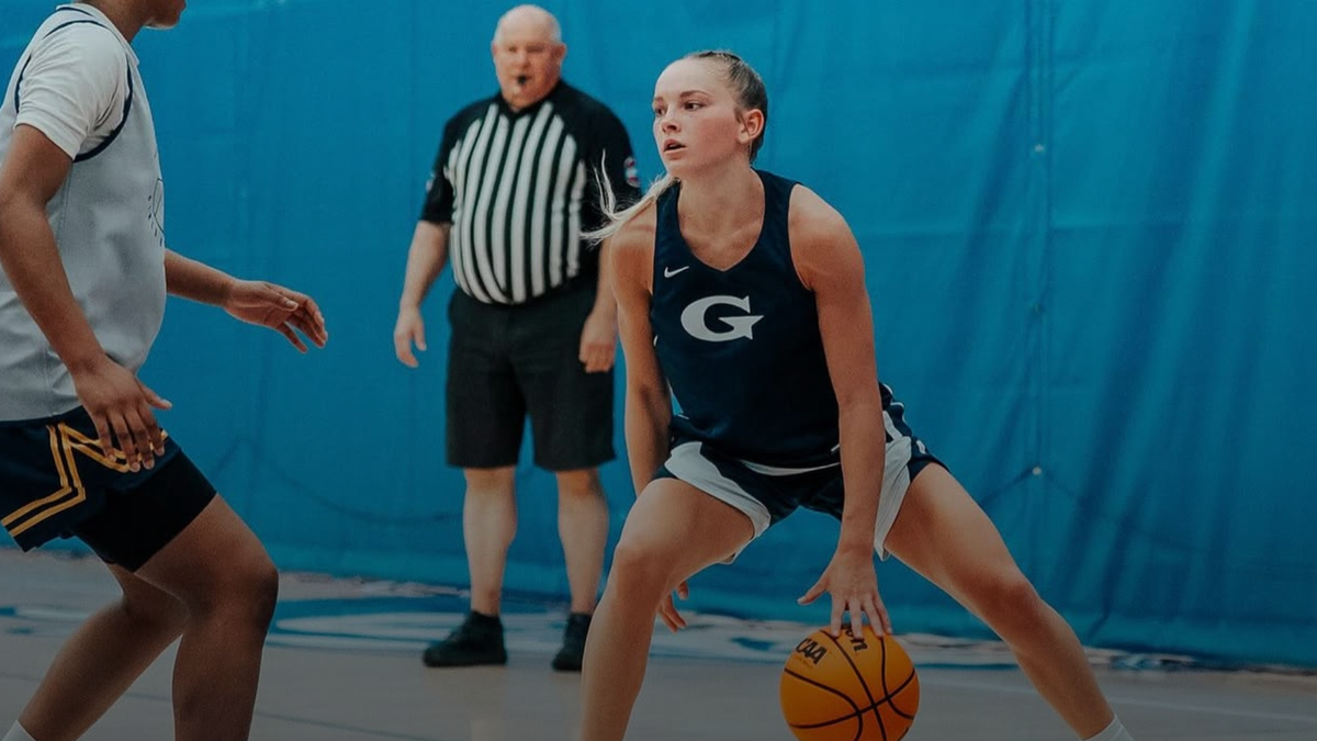 4 star Nya Burns breaks down her top schools and college decision