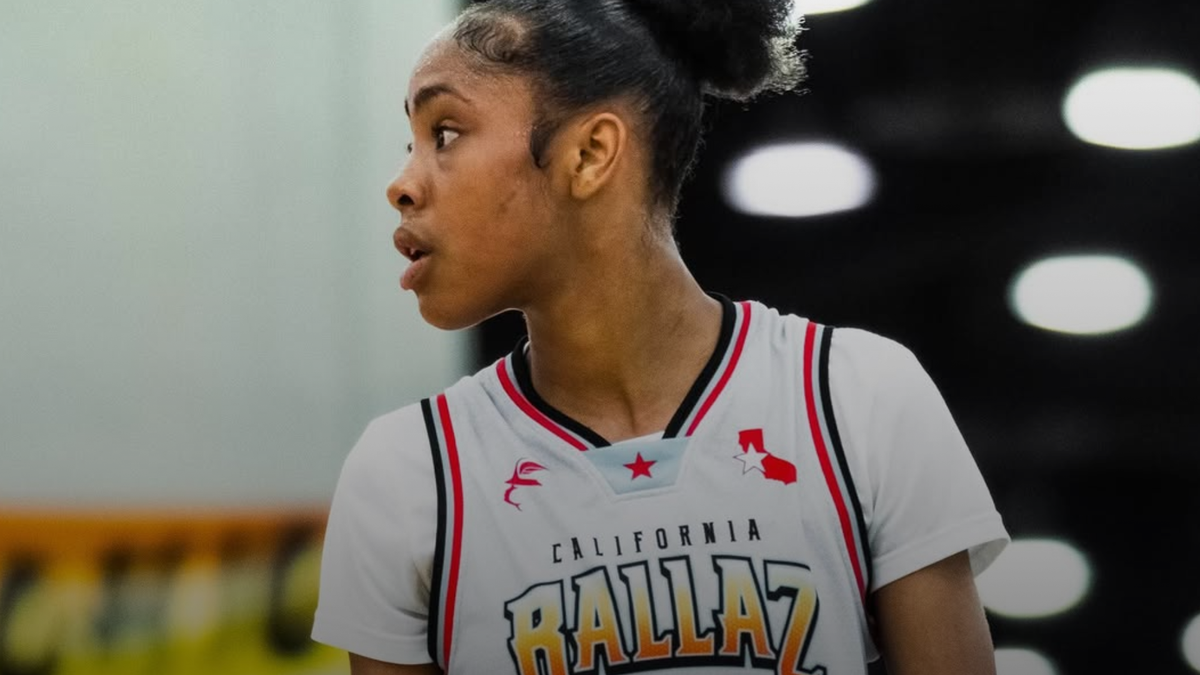 Class of 2026 Forward Terri’a Russell Re-Offered by Arizona