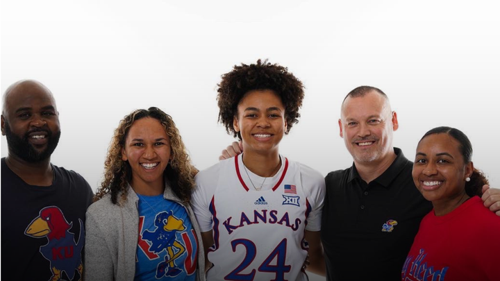 Kansas Secures Elite 2025 Guard Jaliya Davis