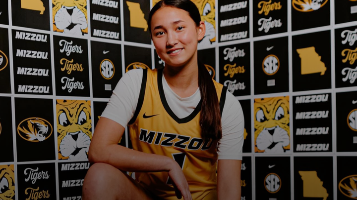 Ava Sigurdsson: 2029 Guard Making Waves on the Nike EYCL Stage