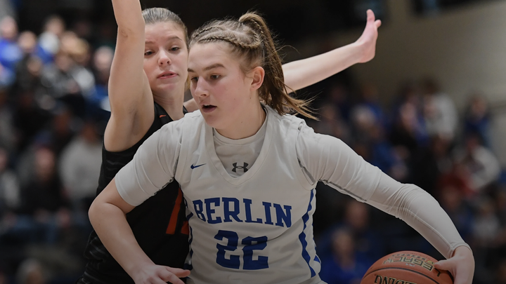 Class of 2027 Point Guard Coral Prosser Picks Up Offer from Toledo