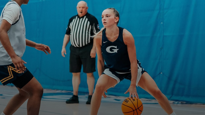 4 star Nya Burns breaks down her top schools and college decision