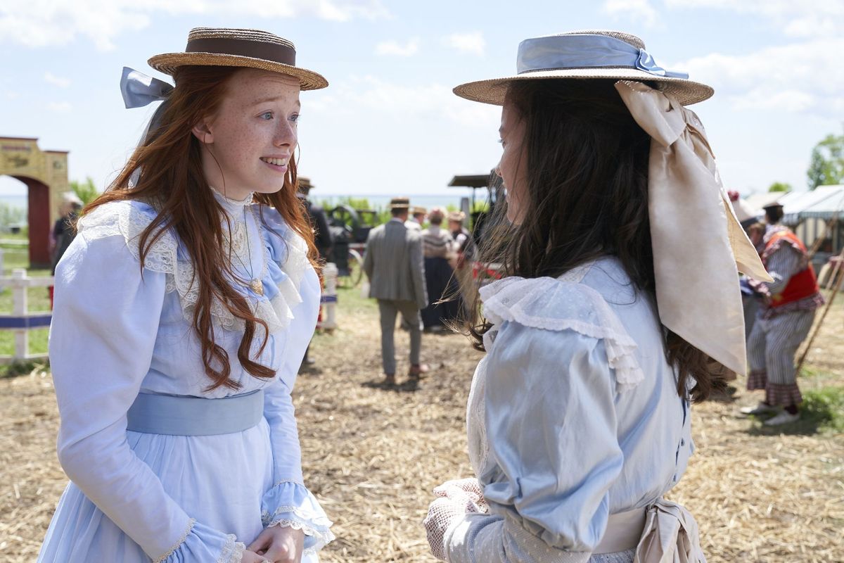 Anne of Green Gables and the Return of the Divinely Beautiful Puff Sleeve Dress Anne of Green Gables and the Return of the Divinely Beautiful Puff Sleeve Dress