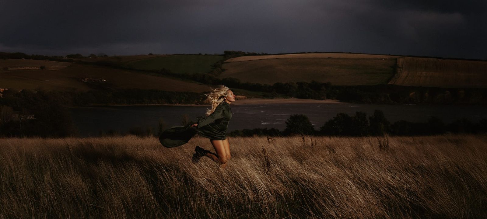 The Luminaries Podcast - Singer Songwriter Tallulah Rendall