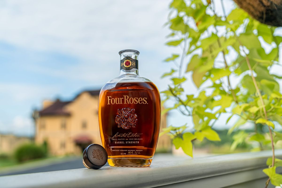 【未開封】Four Roses Small Batch Select バーボン Four Roses Small Batch Select Bourbon | ReserveBar