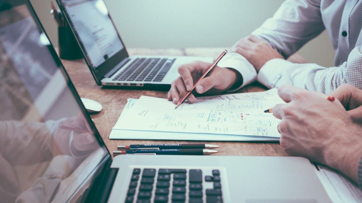 What Is the SaaS Magic Number? Formula, 2026 Benchmarks, and When to Spend