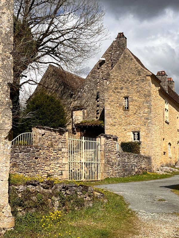 Edward I and his châteaux