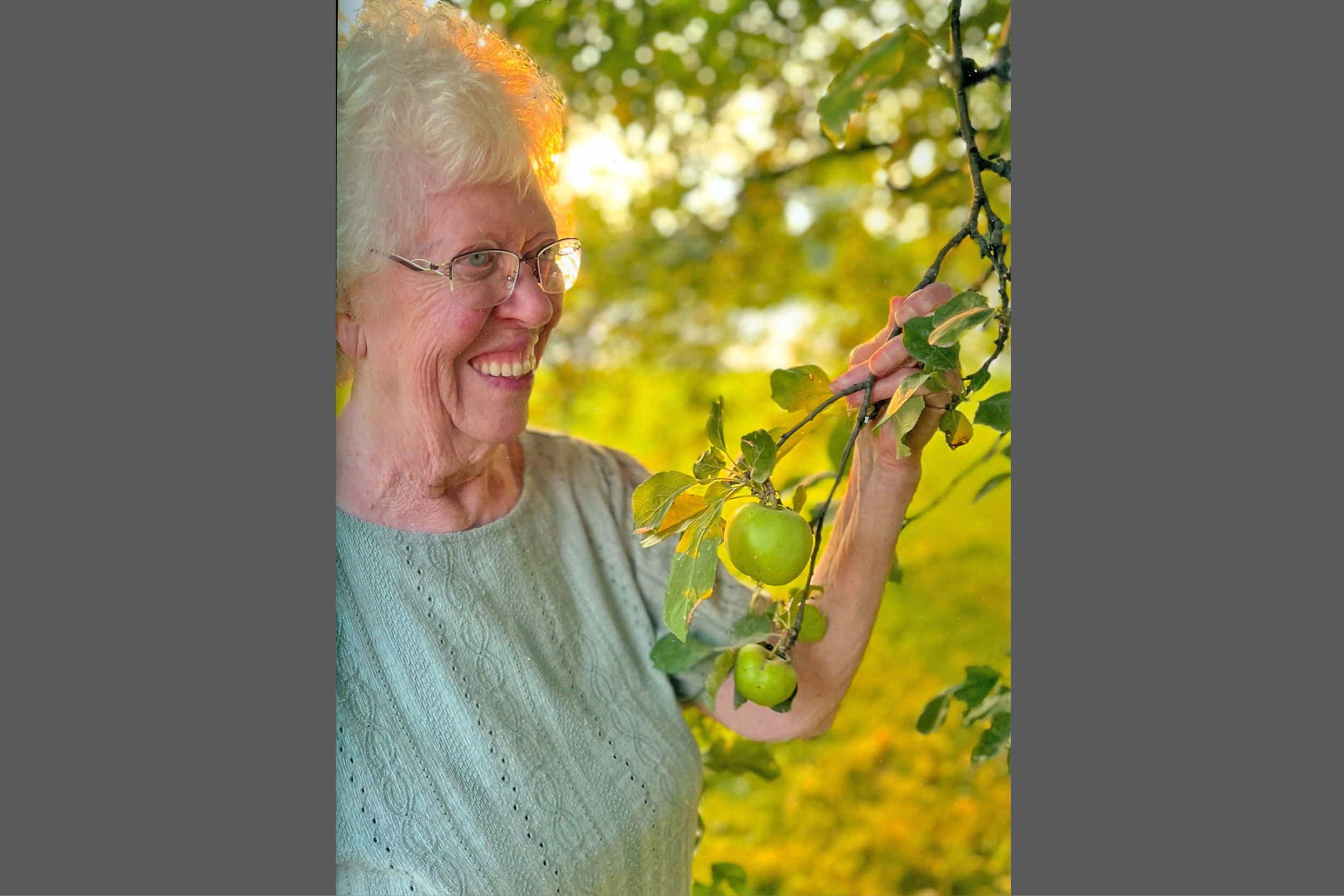 WOODHAMS, Pamela Naomi Ruth, “Pam” (nee Smith)