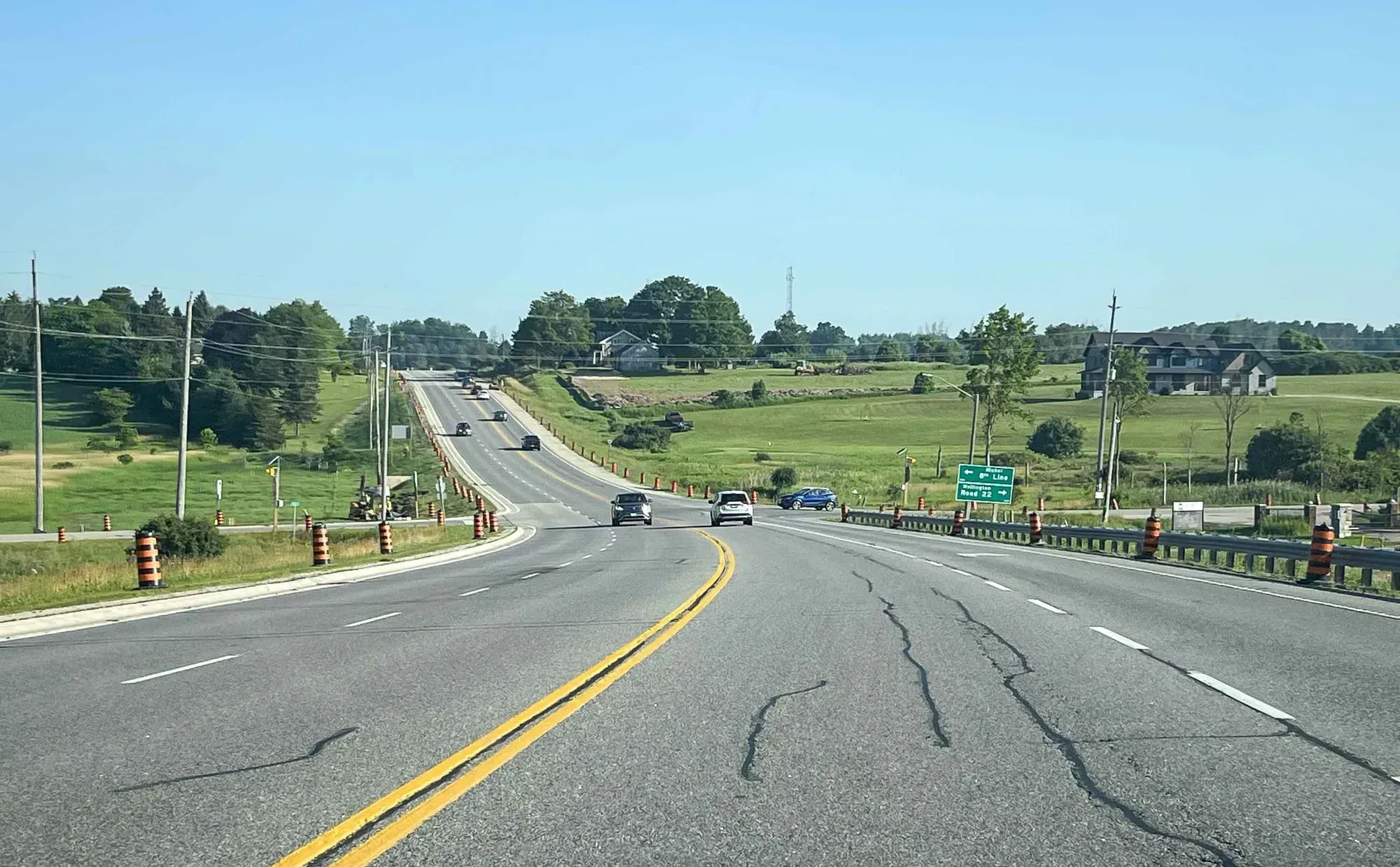 Serious multi-vehicle crash closes Highway 6, County Road 22 intersection