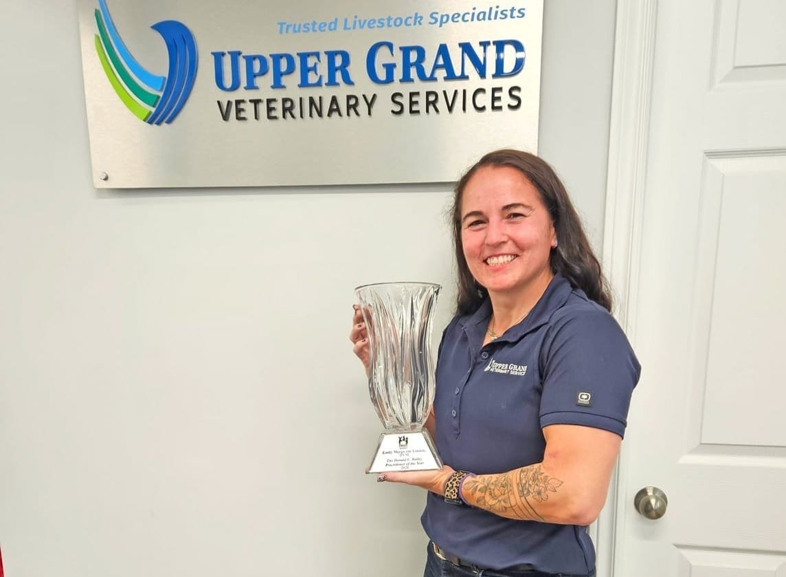 Local vet receives Donald E. Bailey Practitioner of the Year award