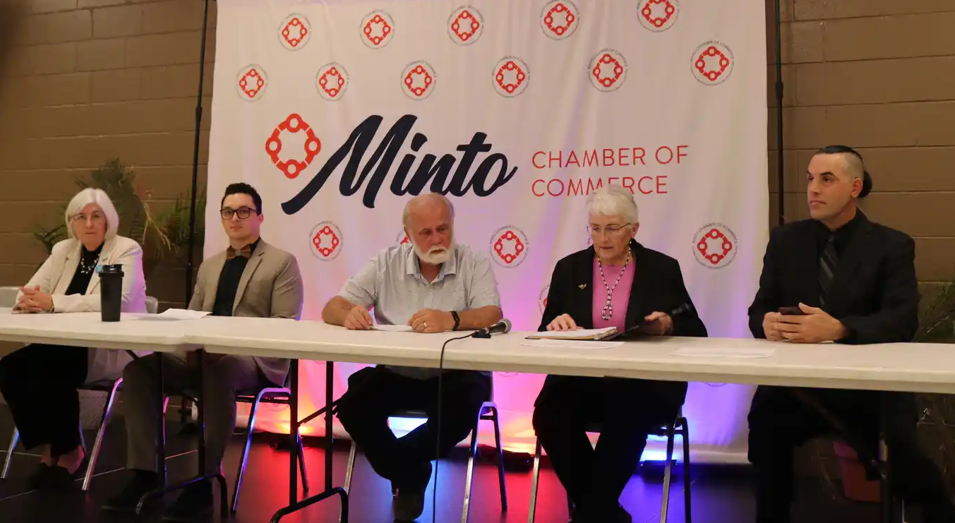 Minto candidates discuss growth,  supporting local, council errors