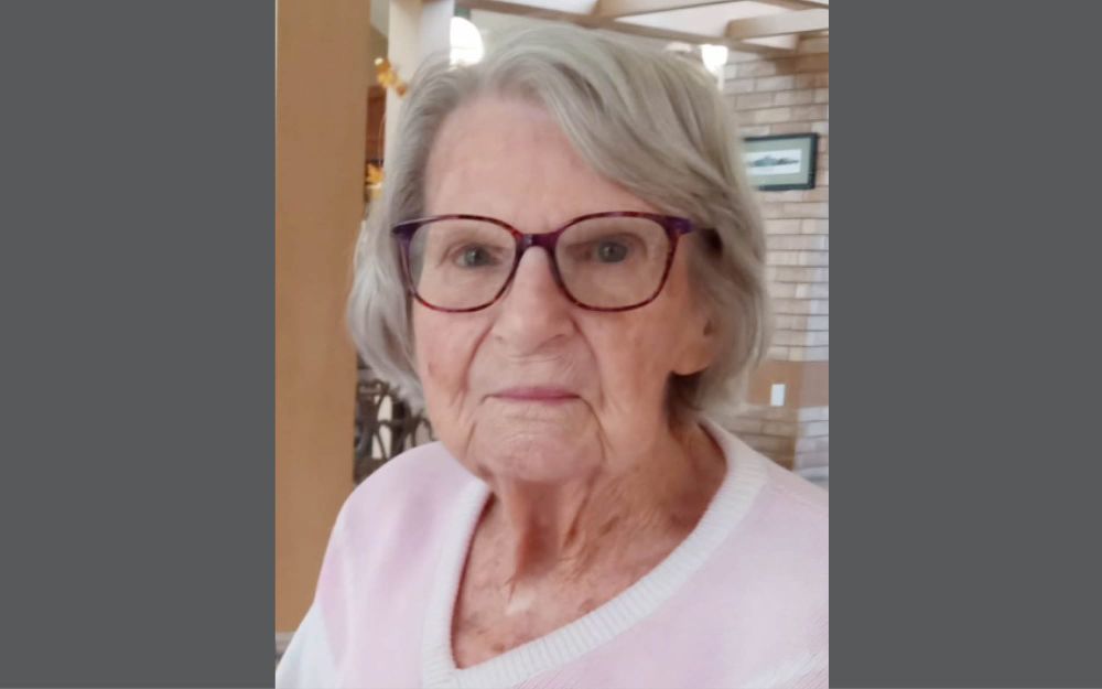 GILES, Hazel Marjorie Ruth (nee Eveson) post image