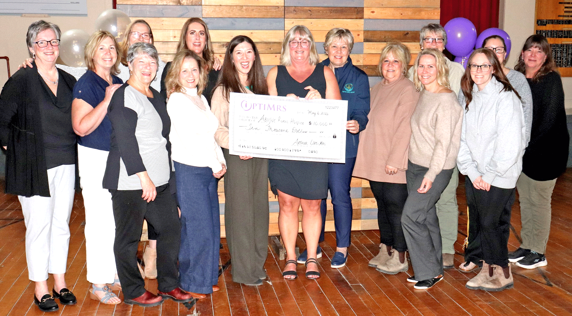 Arthur Opti-Mrs. raise $10,000 for Aboyne Rural Hospice post image