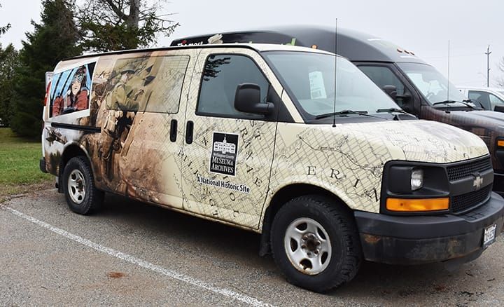 Administrator used museum van, staff for personal move post image