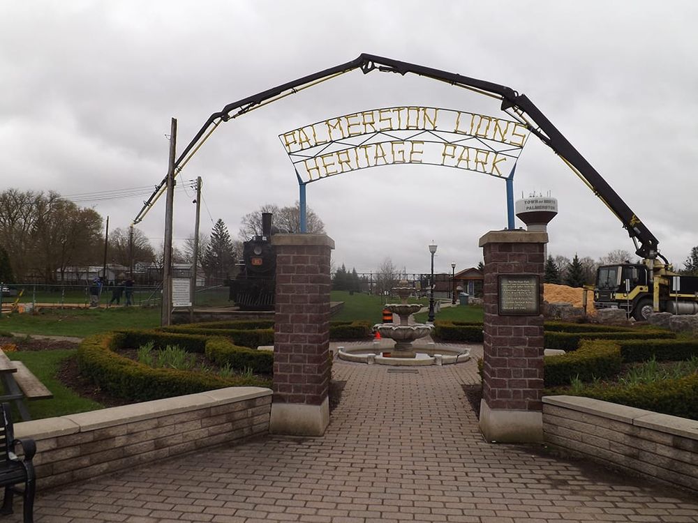 Long pour post image