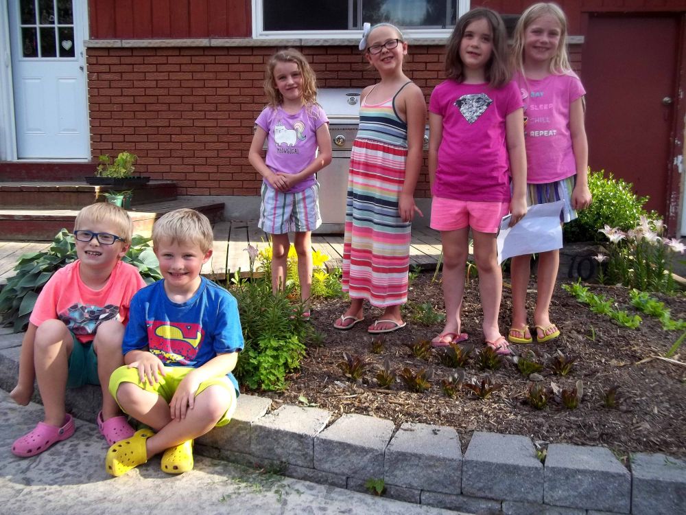 Gardening scavenger hunt post image