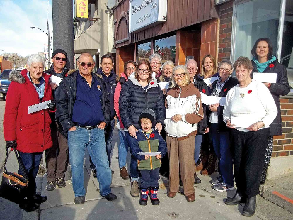 Arthur 2nd Look makes donations to local organizations post image