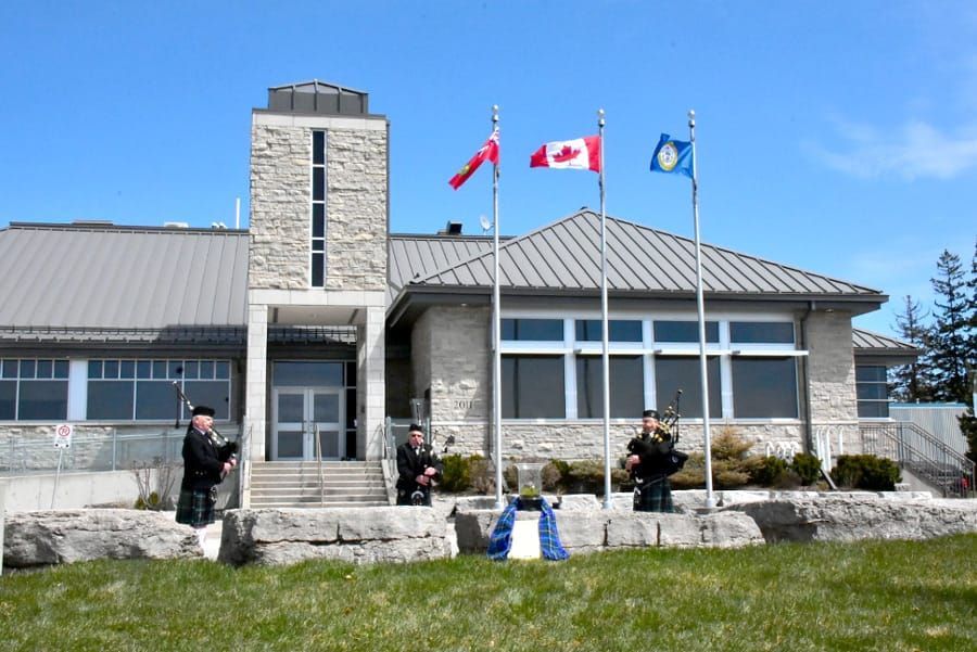 Fergus Pipe Band members honour lives lost in Nova Scotia tragedy post image