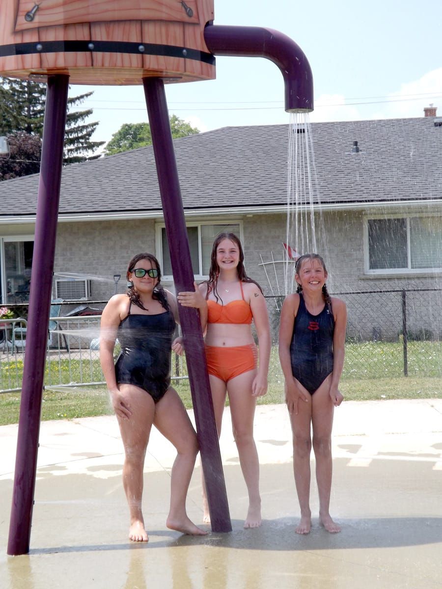 Beating the heat at the Palmerston splash pad post image
