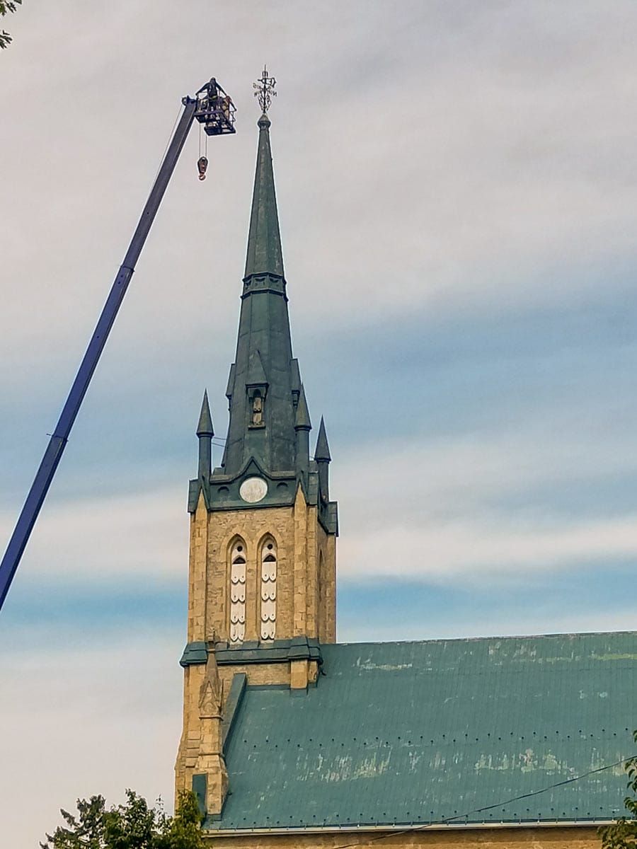 Work complete on Elora's Knox Presbyterian Church steeple post image