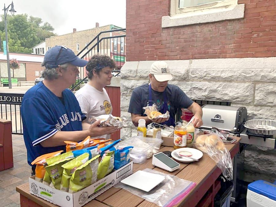 The Cafe at the Old Post made donation to Minto Mental Health post image