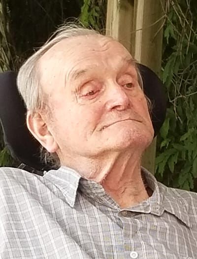 HELD, Max post image