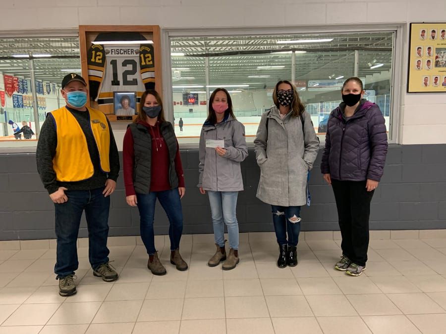 Arthur Optimist Club makes donation to Arthur and Area Skating Club post image