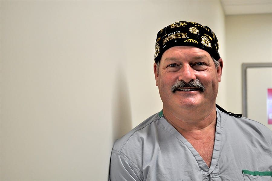 Hand and wrist surgeon now working at Groves hospital post image