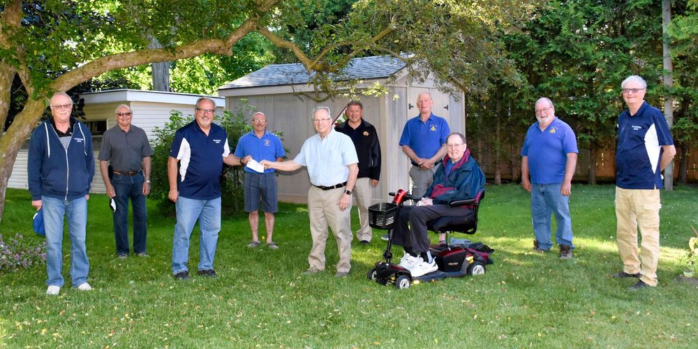 Blair Masonic Lodge makes donations to support community post image