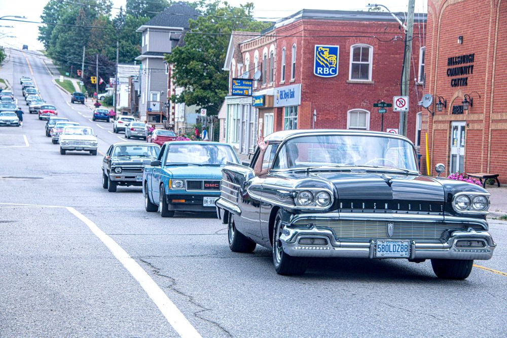 Family Fun Day Cruise brought classic cars to Hillsburgh post image