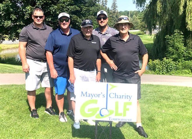 Mayor's Golf Tournament raises $12,000 for minor hockey, school playground post image