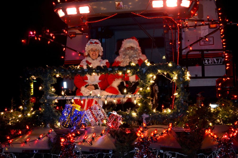 Rockwood Farmers’ Santa Claus Parade of Lights returns Dec. 9 post image