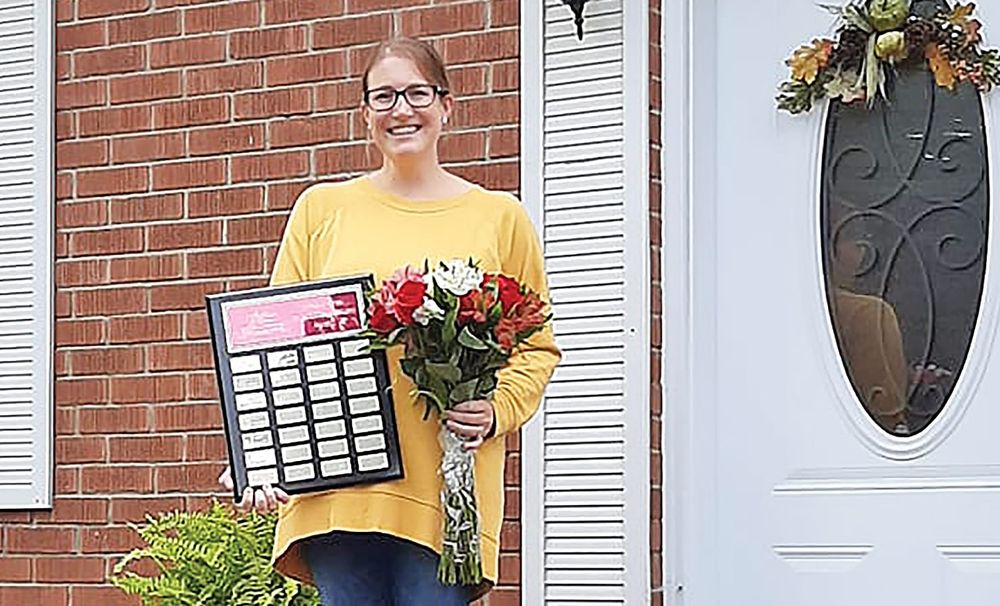 Jenny Bodz receives Arthur Chamber of Commerce citizen of the year award post image